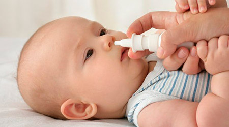 Cómo limpiar la nariz del bebé